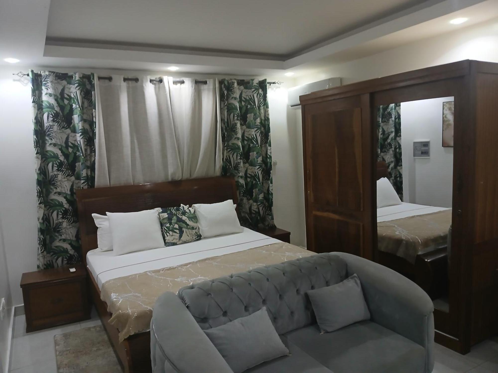 Residence Faby 1 Dakar Buitenkant foto